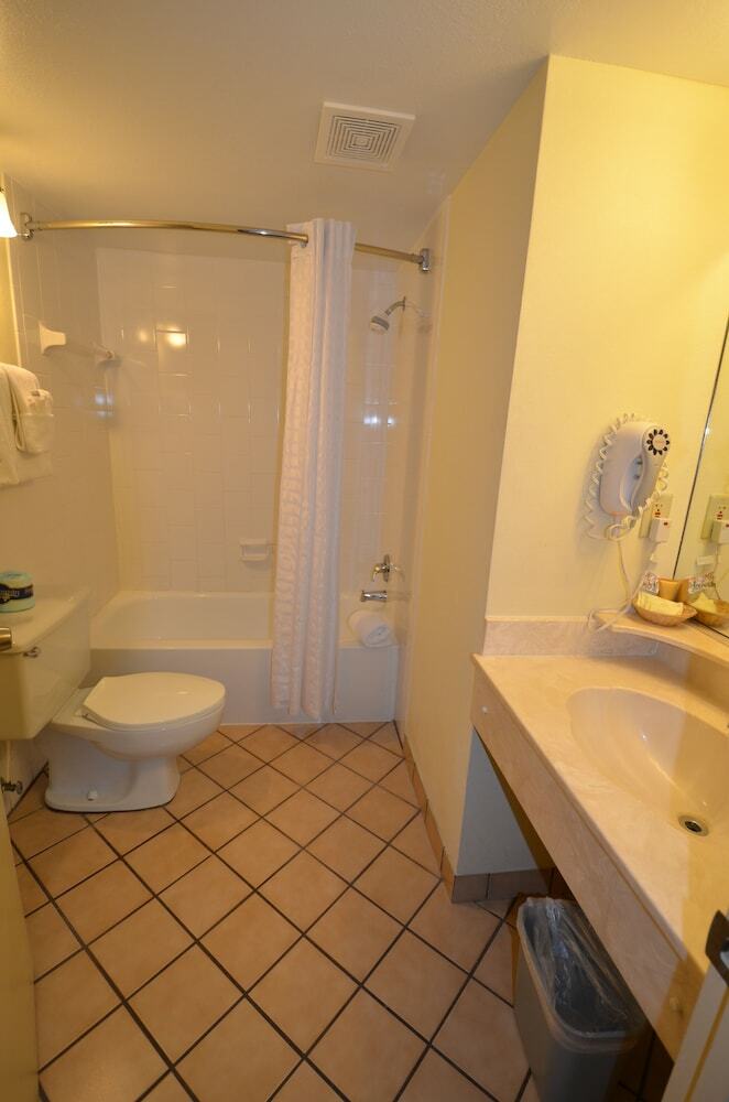 Hotel Daytona Beach Oceanside Inn