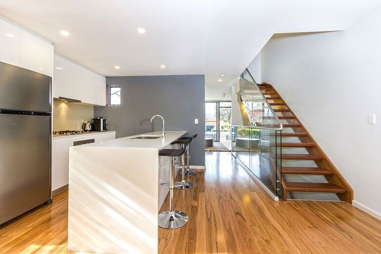 Maroubra Magic (105i)