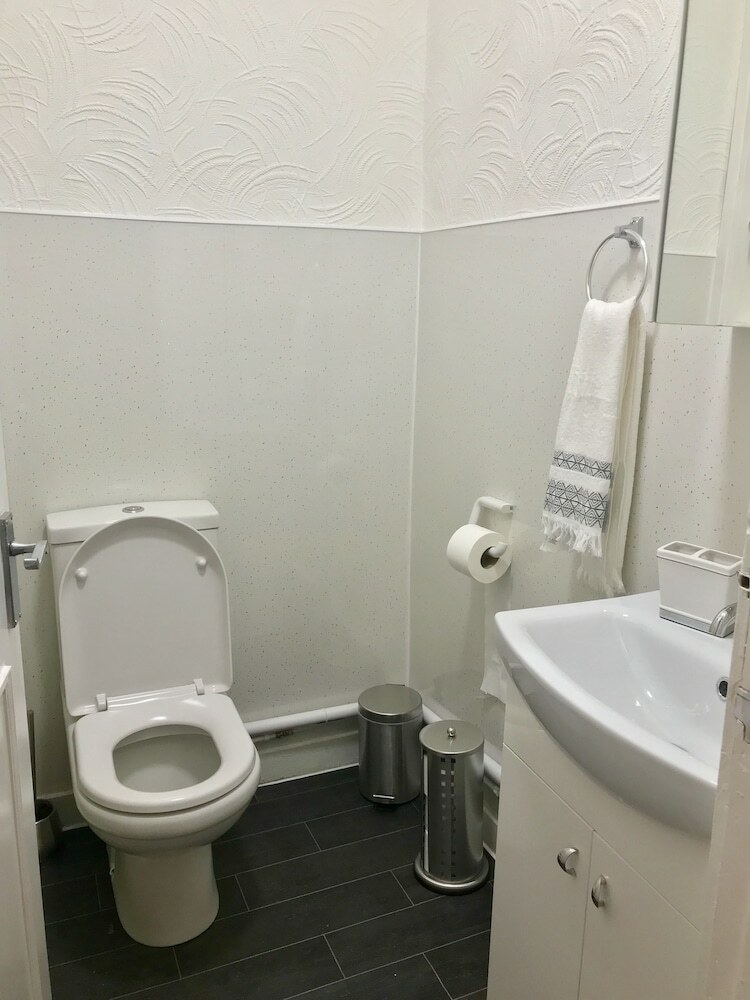 233 Leith Apartment