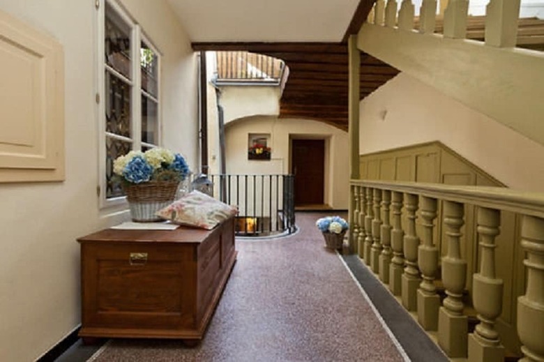 Charming Prague Apartments At Black Star