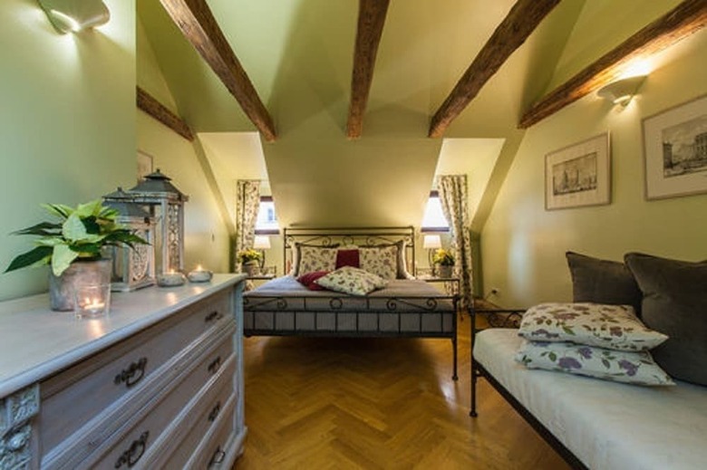 Charming Prague Apartments At Black Star