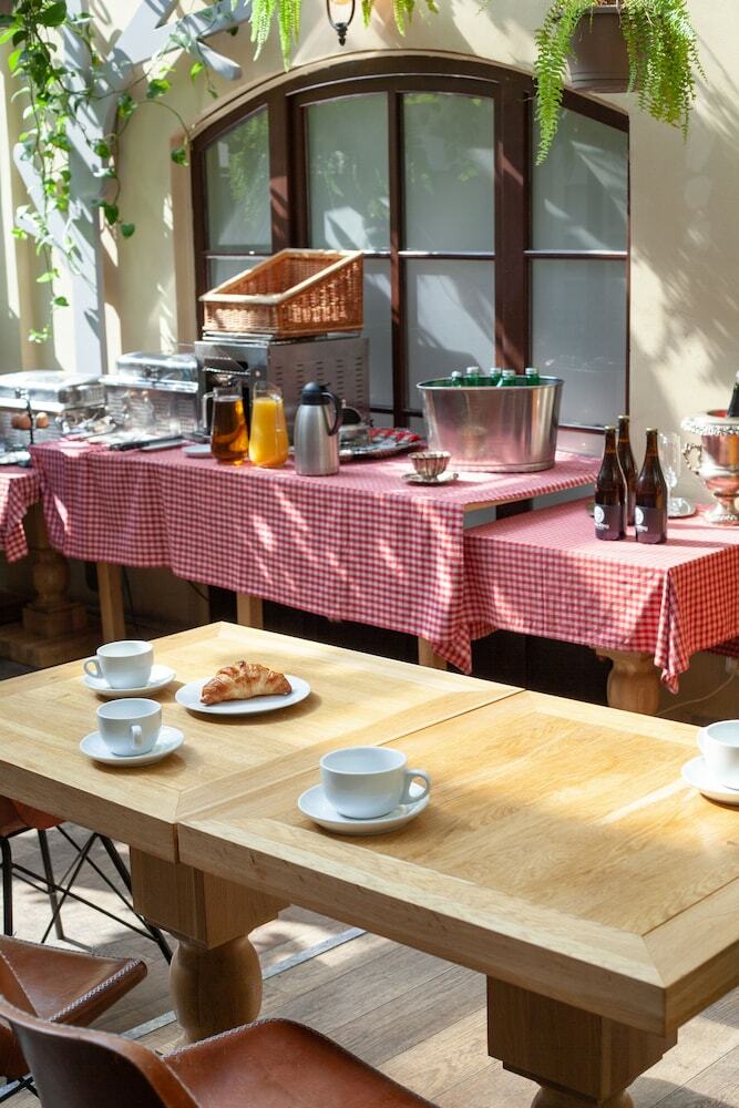 Charming Prague Apartments At Black Star