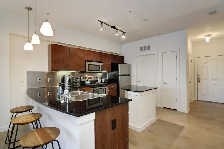 Staylo Modern 2 Bedroom Apartment