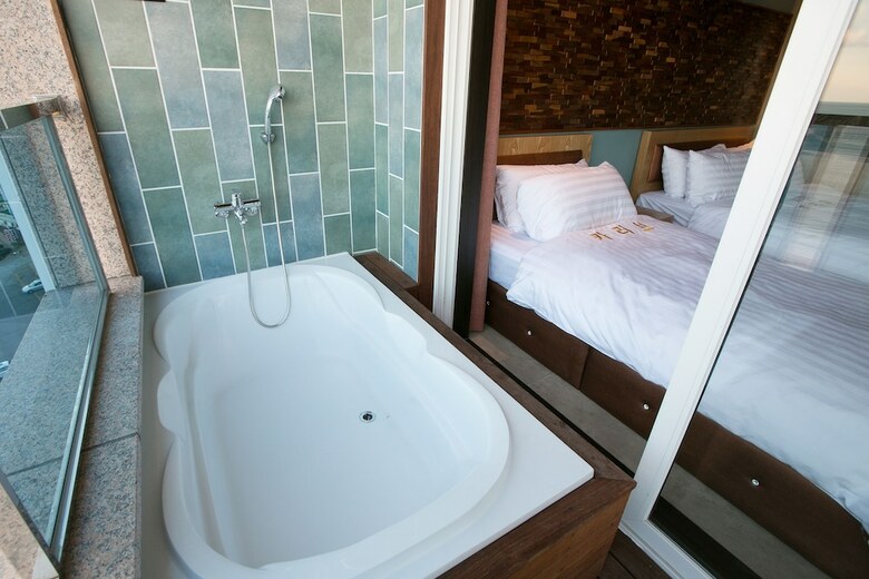 Songjeong Olla Hotel