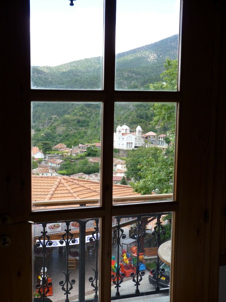 Mountain Rose Garden Hotel