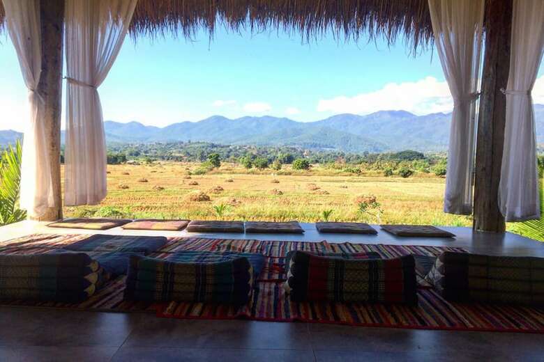 Hostal Deejai Pai Backpackers - Adults Only