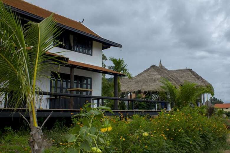 Hostal Deejai Pai Backpackers - Adults Only