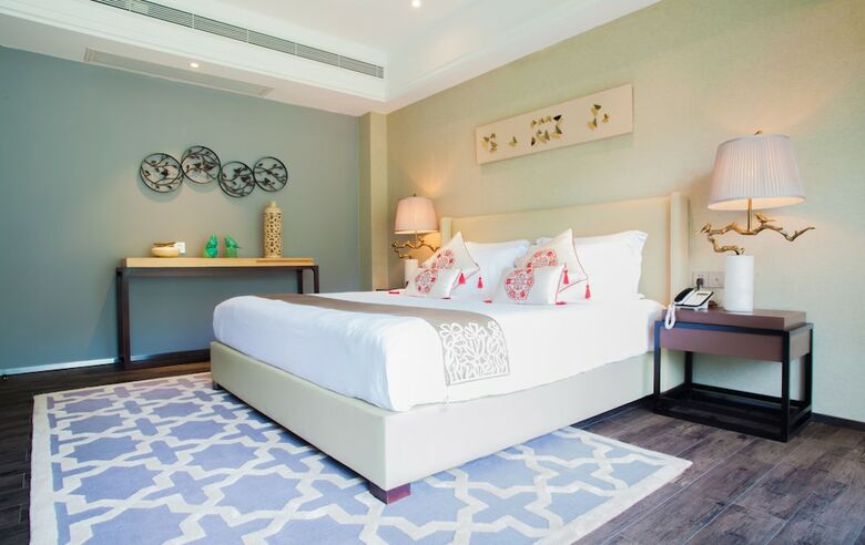 Courtyard Hotel - Yulong River Branch