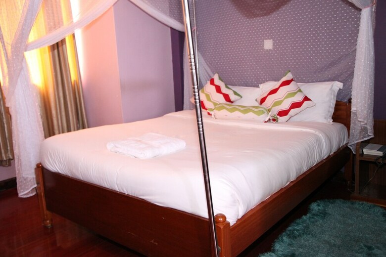 Sunshine Hotel
