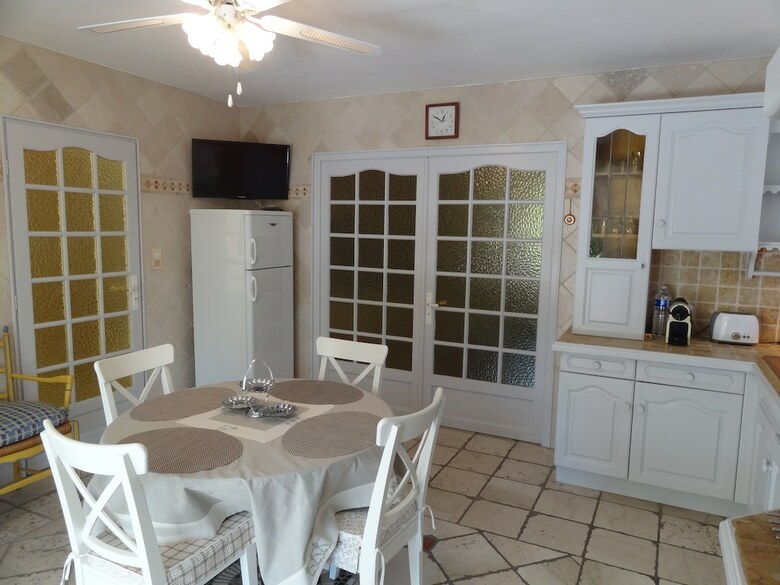 Hotel Locations Des Alpilles