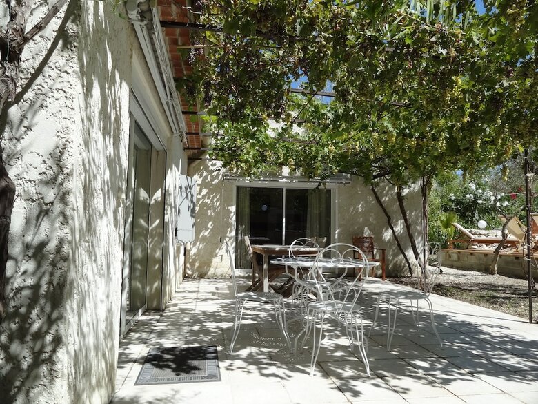 Hotel Locations Des Alpilles