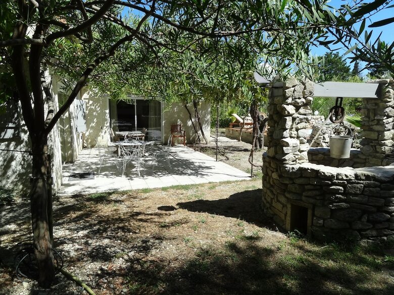 Hotel Locations Des Alpilles
