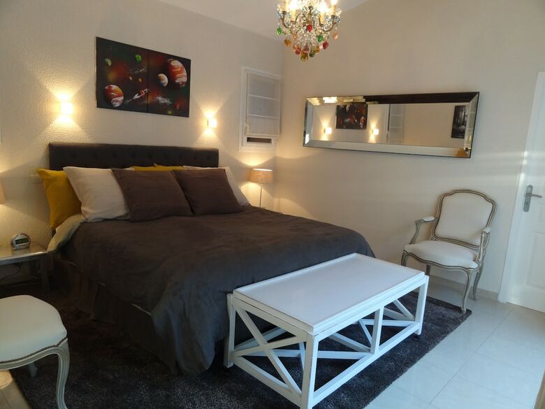 Hotel Locations Des Alpilles