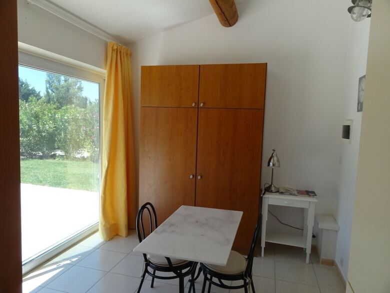 Hotel Locations Des Alpilles