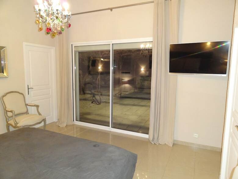 Hotel Locations Des Alpilles