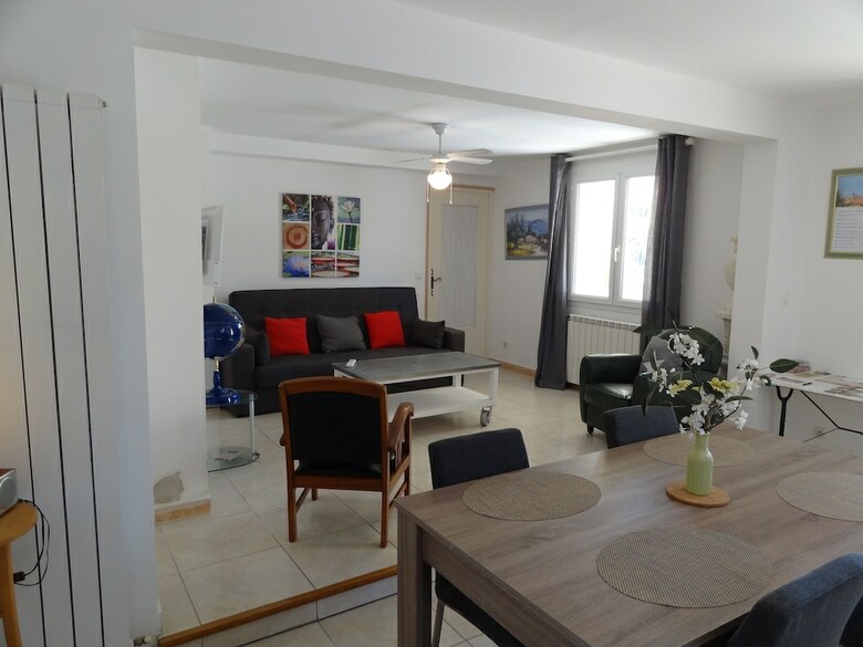 Hotel Locations Des Alpilles