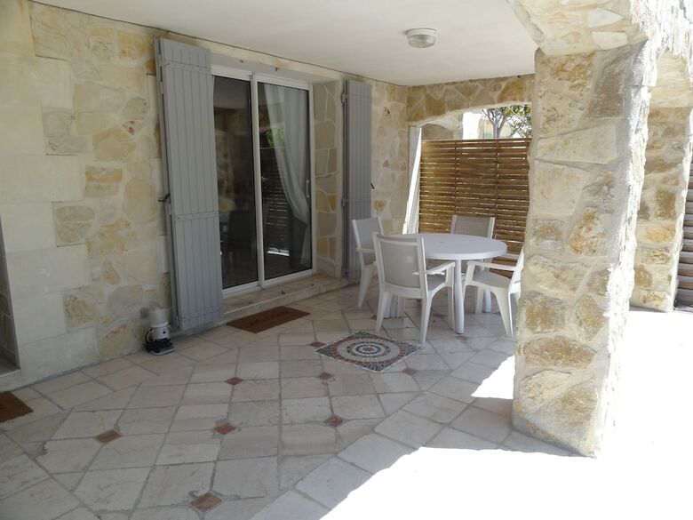 Hotel Locations Des Alpilles