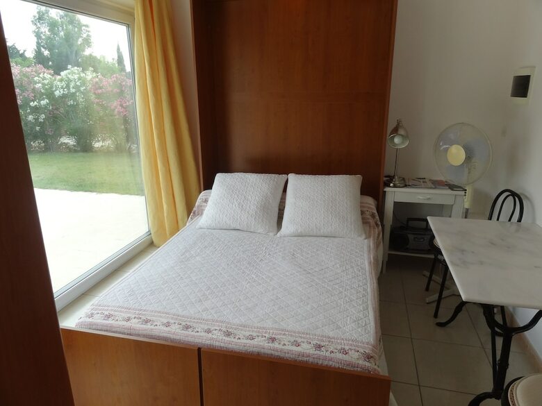 Hotel Locations Des Alpilles