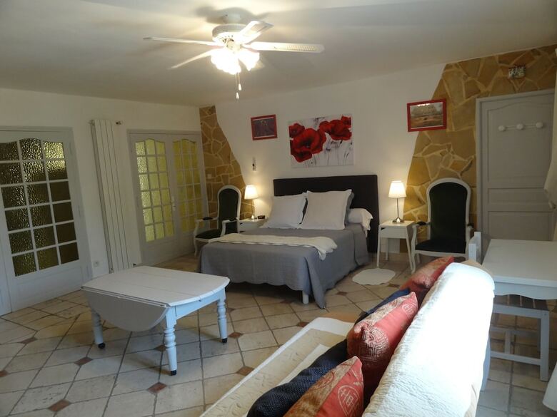 Hotel Locations Des Alpilles