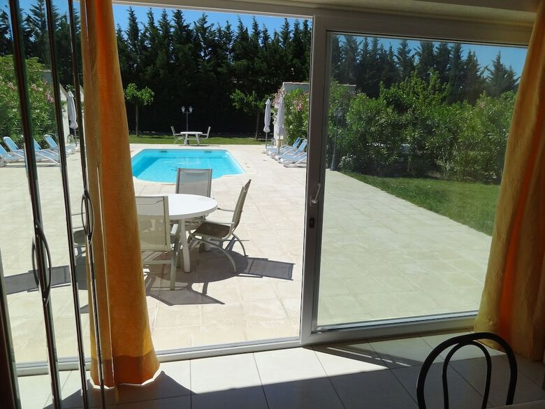 Hotel Locations Des Alpilles