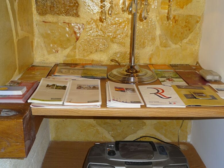 Hotel Locations Des Alpilles