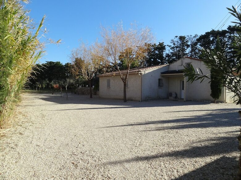 Hotel Locations Des Alpilles
