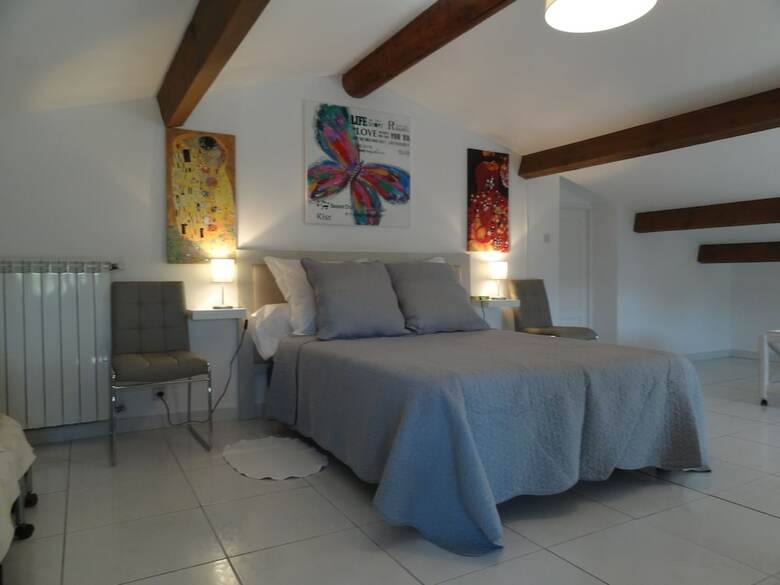Hotel Locations Des Alpilles