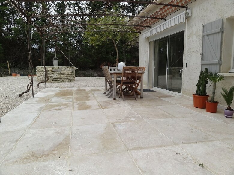 Hotel Locations Des Alpilles