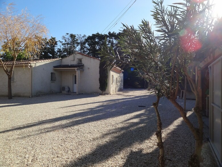 Hotel Locations Des Alpilles