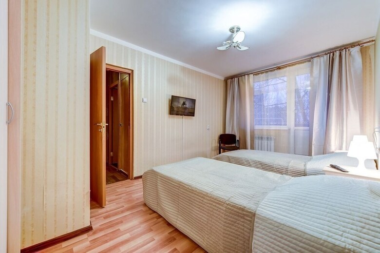 Ag Apartment Iskrovskiy 1-13