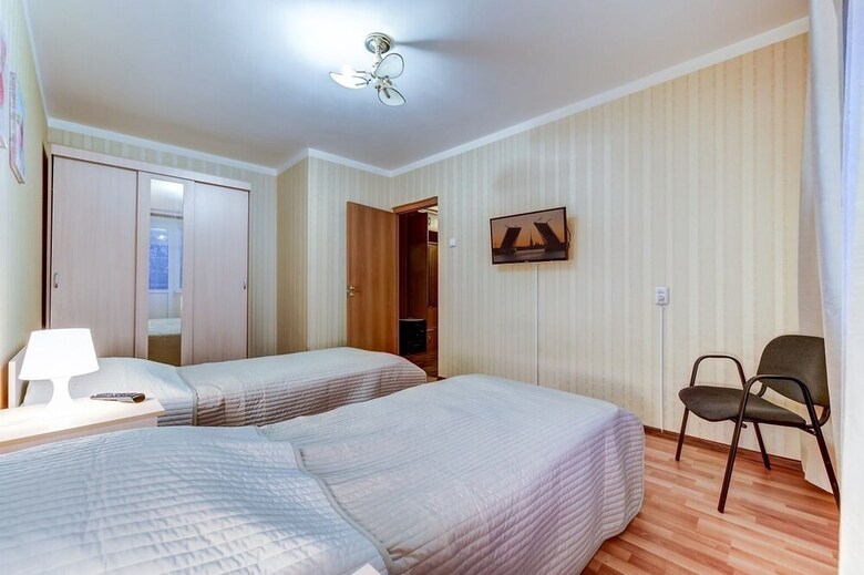 Ag Apartment Iskrovskiy 1-13