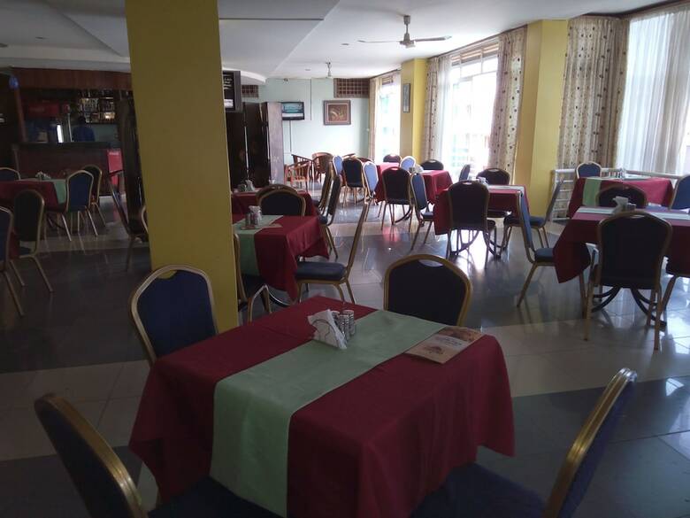 Aponye Hotel