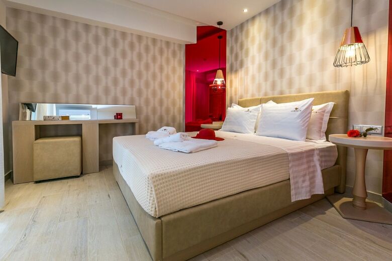 Hotel Lobelia Luxury Suites