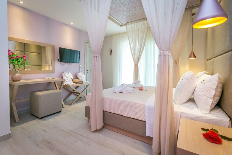 Hotel Lobelia Luxury Suites