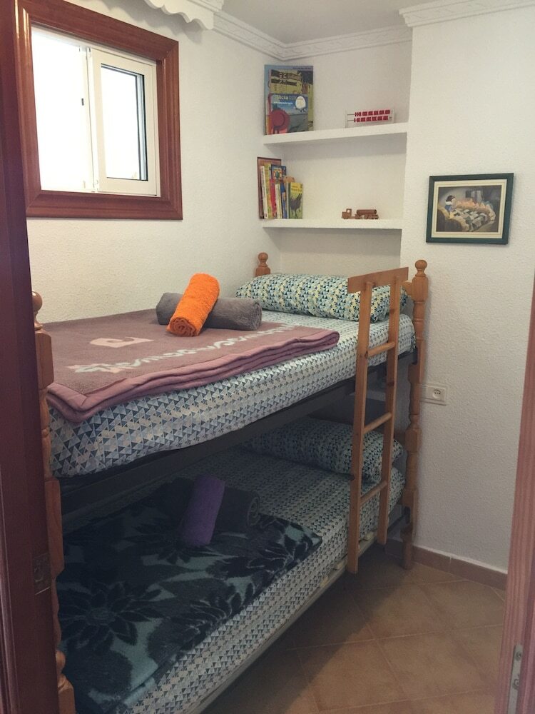 Sunny Apartment 2 Bedrooms