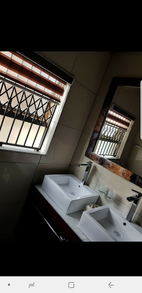 Hotel Kwantulindawo Guesthouse Newcastle