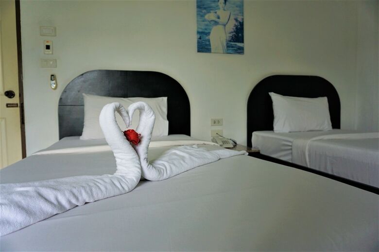 Nirakon Hotel