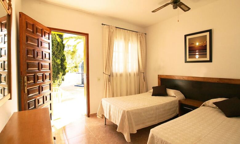 Granada Apartments Ibiza