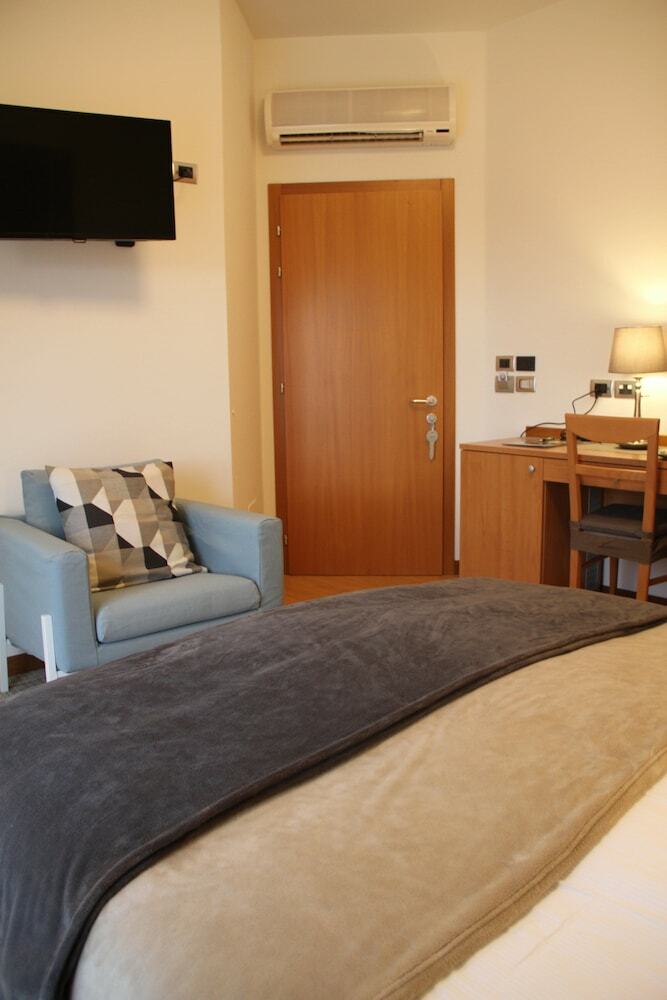 Hotel Vignola Rooms Avio