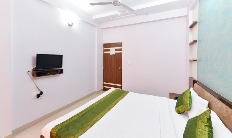 Treebo Skylon Hotel