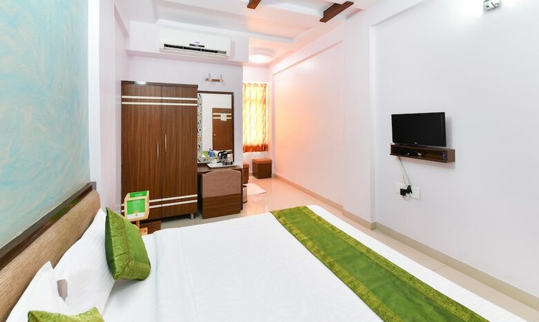 Treebo Skylon Hotel