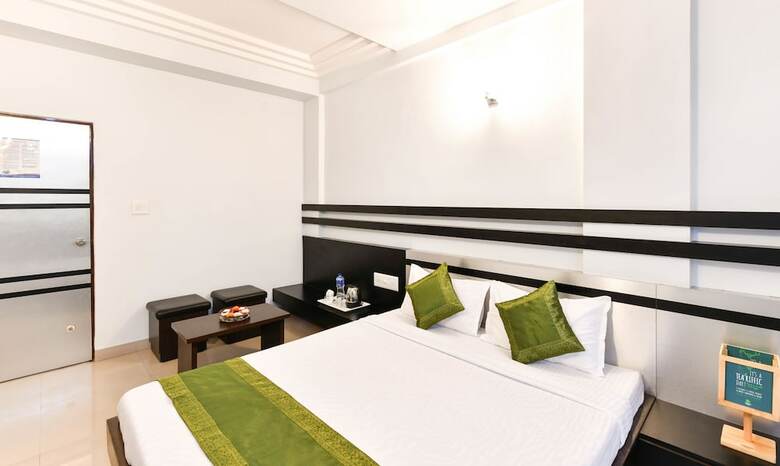 Treebo Skylon Hotel