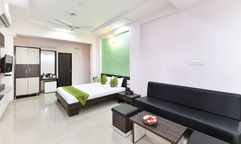 Treebo Skylon Hotel
