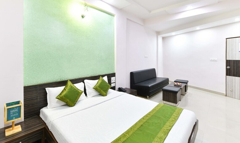Treebo Skylon Hotel
