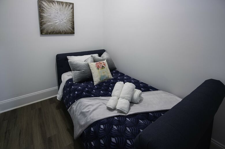 Villa 5 Br - Heart Of Everything - French Qt