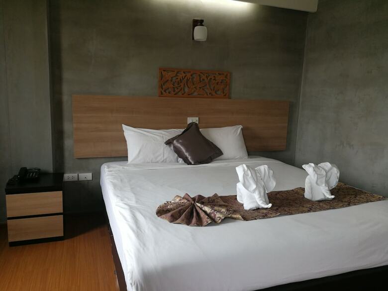 Hotel Narai Iyara Palace Lopburi