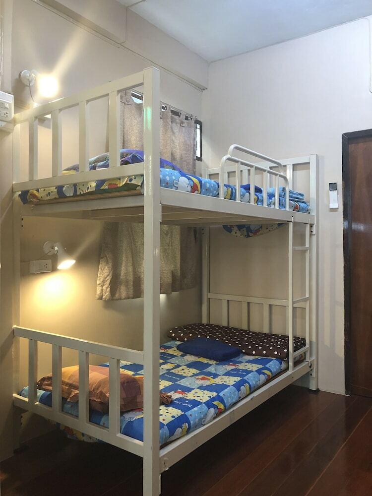 Hostal 5 Minute Hostel