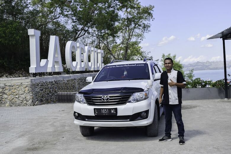 Bed & Breakfast La Cecile Hotel And Cafe Komodo