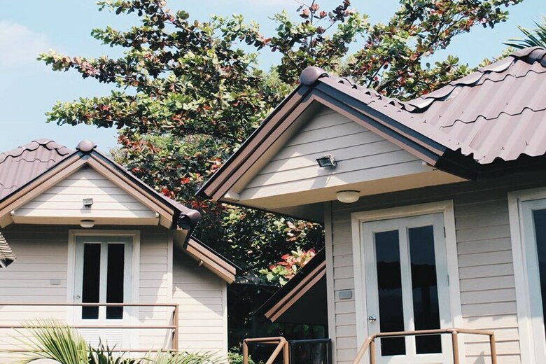 Hotel Onhill Village