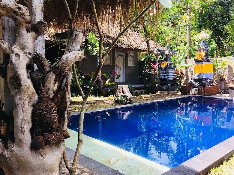 Bed & Breakfast Pranajaya Villa